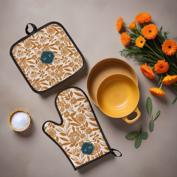 Monogram Country Style Bold Floral Pattern Yellow Oven Mitt & Pot Holder Set
