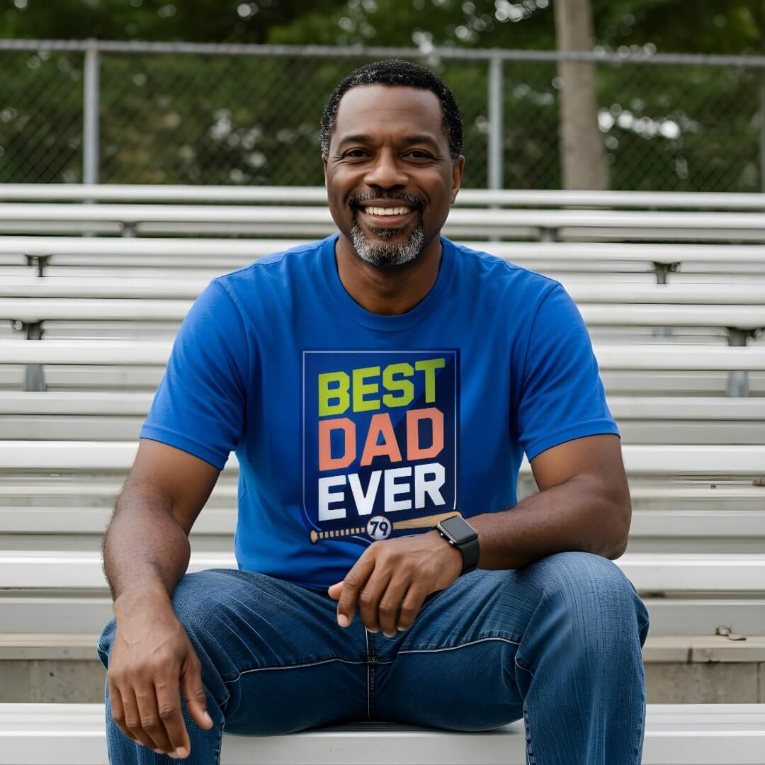 Fun Best Dad Ever Baseball Bat & Ball Crest Design T-Shirt