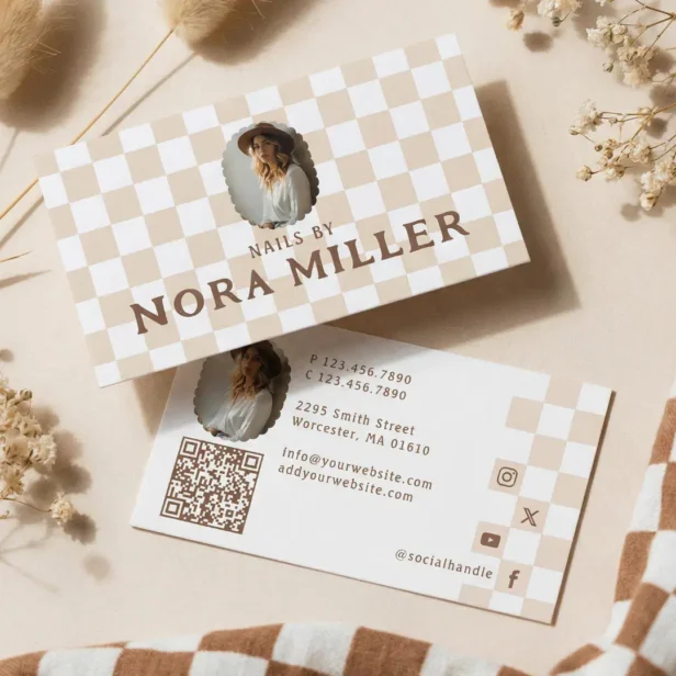 Retro Checkered Pattern Nail Beauty Artist Photo Business Card